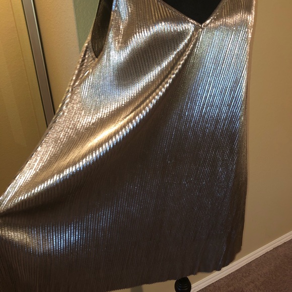 Windsor Metallic Silver Pleated Shift Dress Sz M - Picture 4 of 8